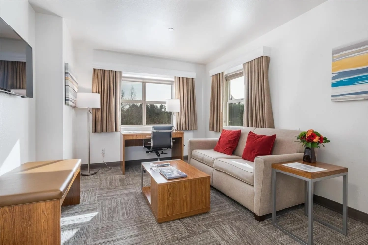 2 Bedrooms Double Suite