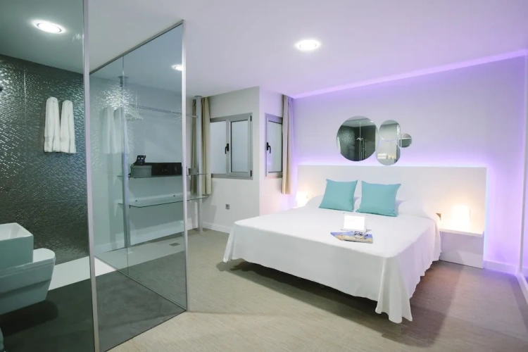 Premium Suite with balcony
