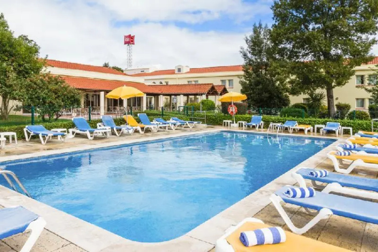 Ibis Setubal