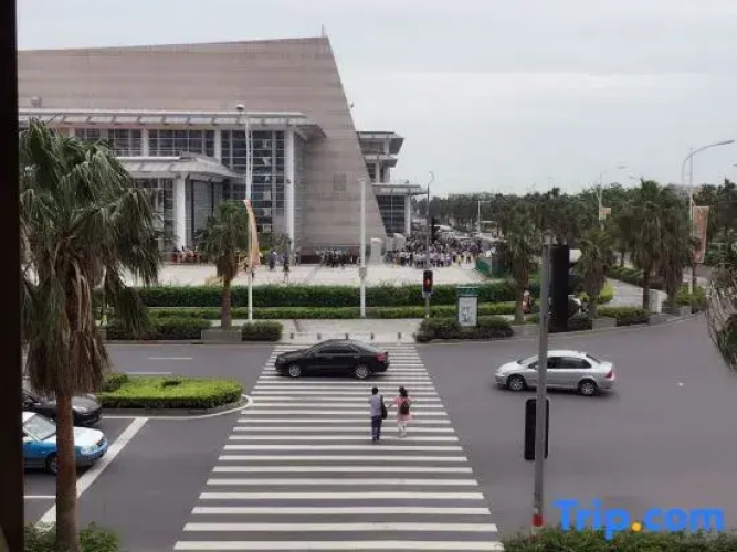 huayang Hotel