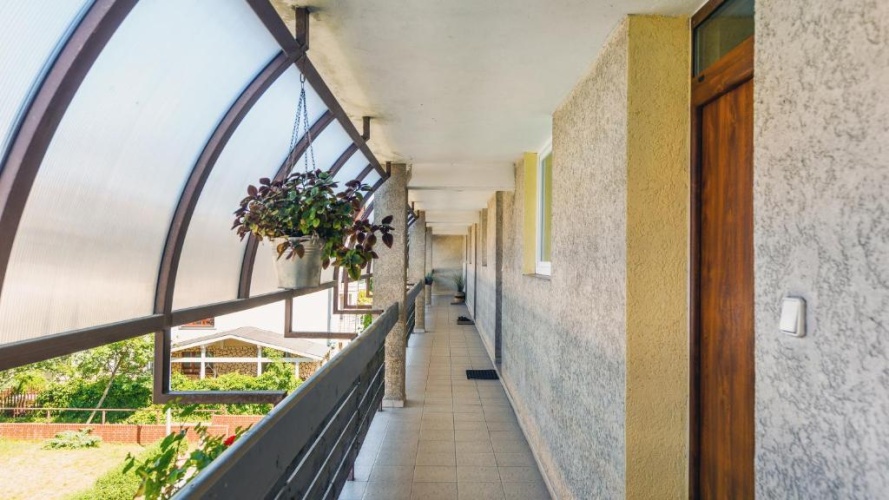 3 Bedrooms Apartment