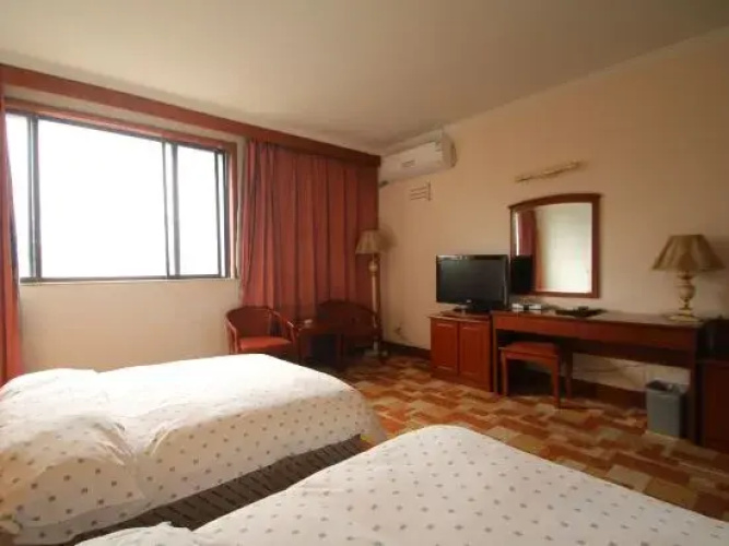 Changcheng Hotel