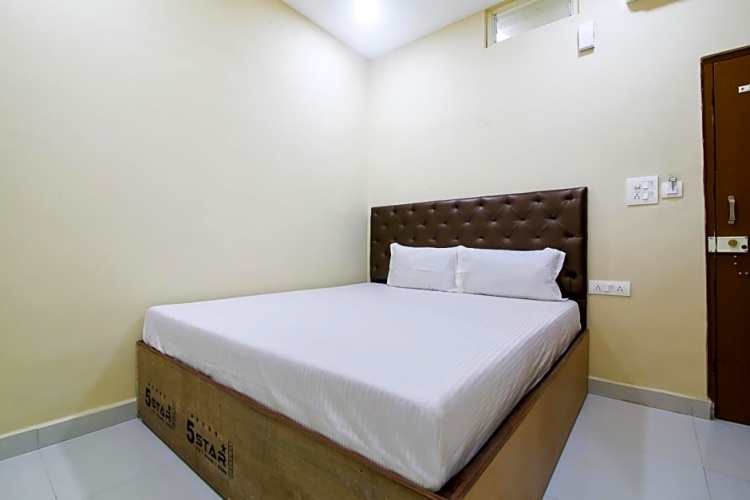 Economy Triple room