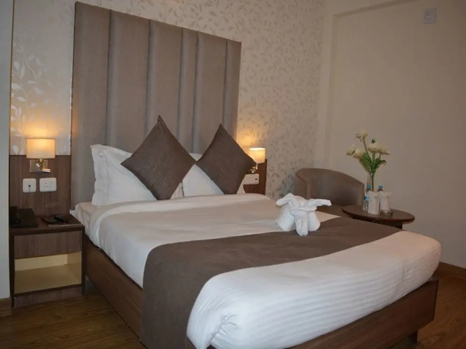 Krrish Clarks Inn