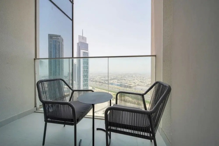 PVH - Opulent 2BR in Forte Tower 1