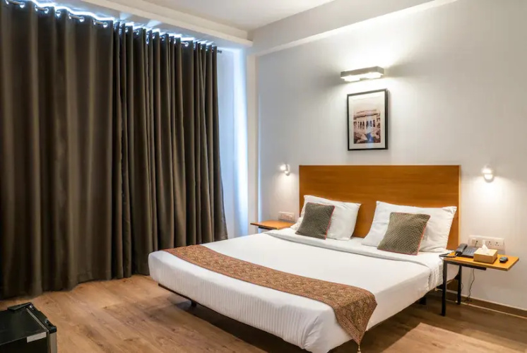 Enkay Residency Sector 15