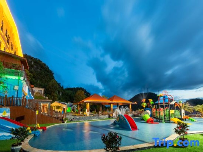 Yumawan Hot Spring Hotel (Anshunxi High-Speed Railway Station Olympic Sports Center)