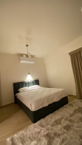 2 Bedrooms Studio