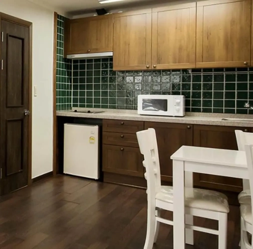 Double Cottage