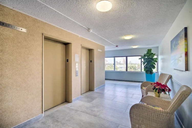 Direct Beach Access & View: Satellite Beach Condo!