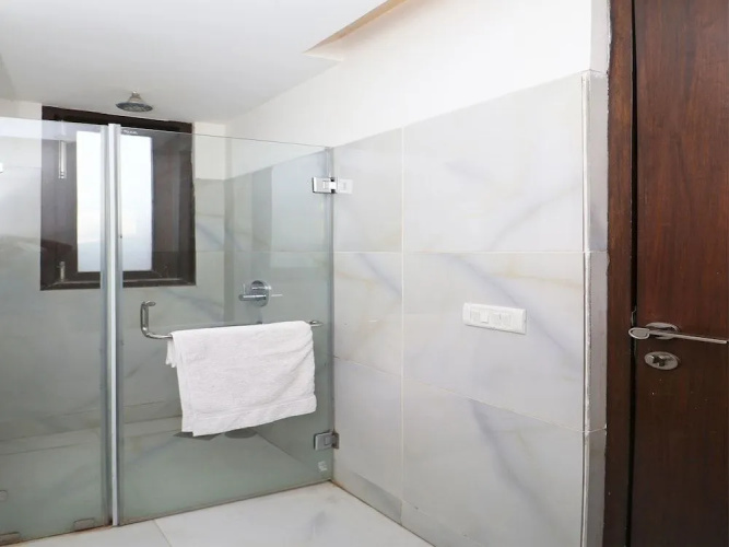 OYO 12346 Siris Inn