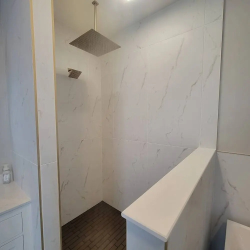 Luxury Downtown Indy Spa Bath Coffee Bars