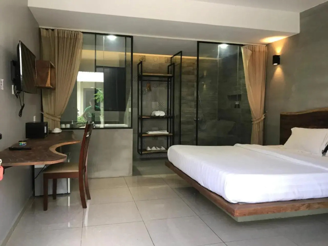 Mango Hotel
