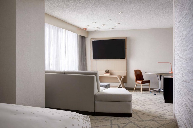 Renaissance Denver Stapleton Hotel photo 10
