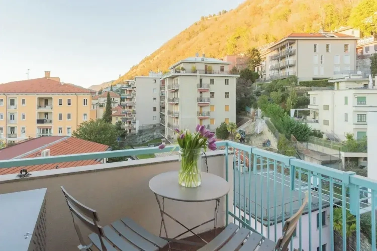 1 Bedroom Apartment with balcony