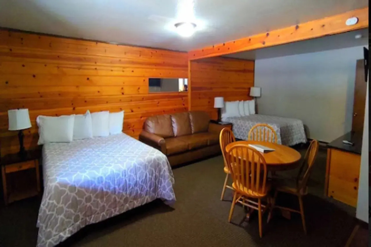 Packwood Inn