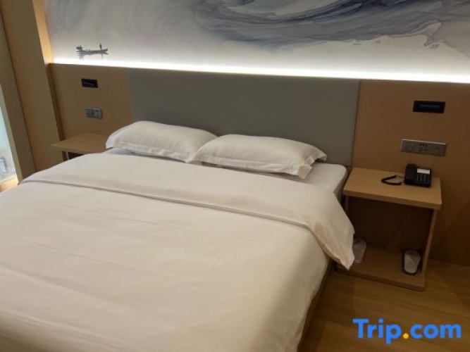 Deluxe Double Suite