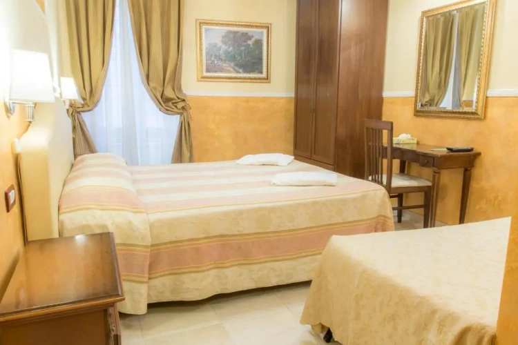 Triple room