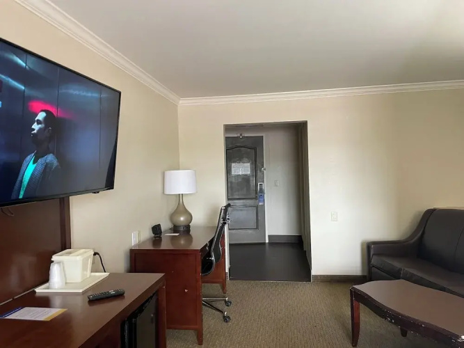 Spark by Hilton Cincinnati Fairfield