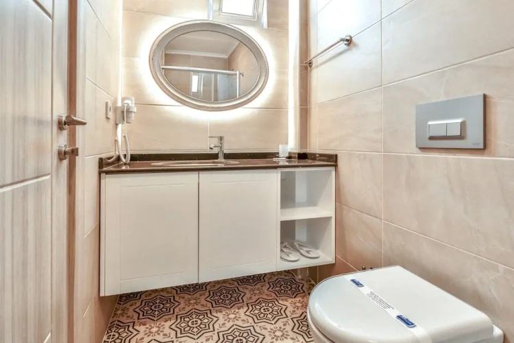 Twin room with partial sea view