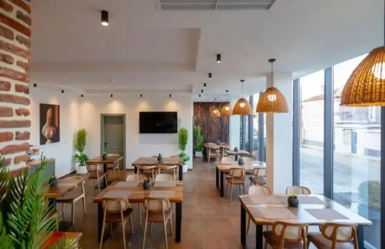 Elegance Boutique Hotel