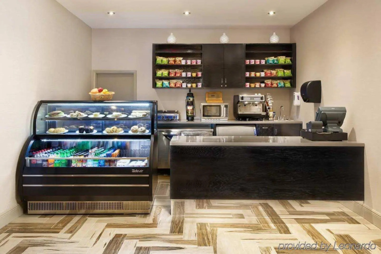 DoubleTree by Hilton Hotel Orlando East-UCF Area photo 13