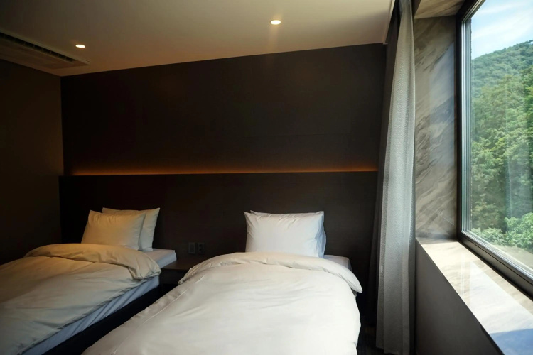 Mudeung Park Resort & Hotel