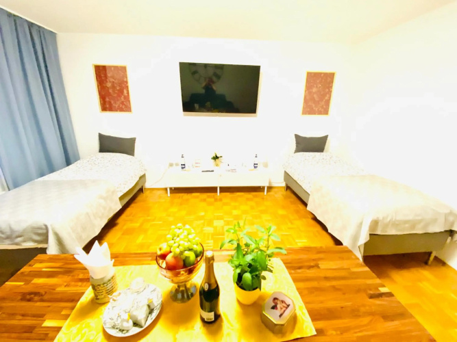 Welcome to Messe!!-Apartment&Balcony
