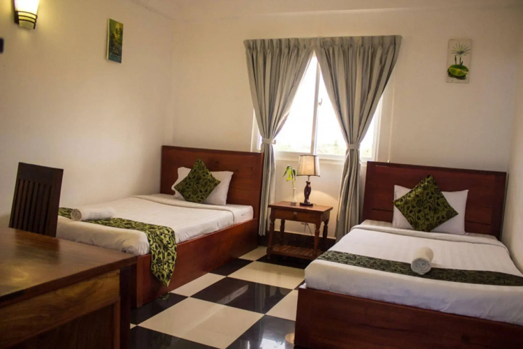 Overflow Guesthouse