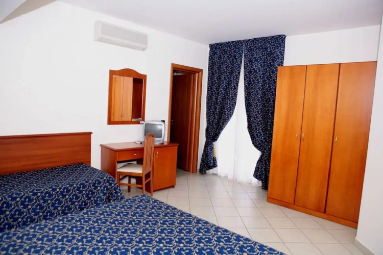 Standard room with balcony