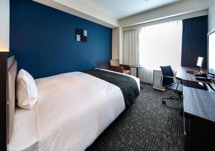 Corner Double room