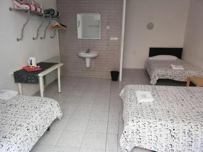 Hostal River