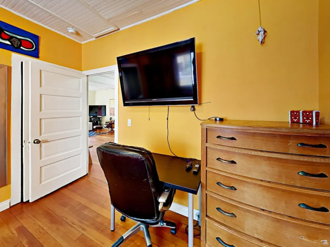 224 W Micheltorena Street House