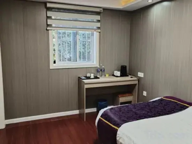 Xiangshui Meihua Theme Hotel