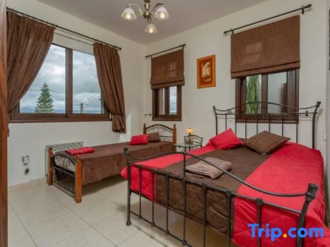 3 Bedrooms Villa