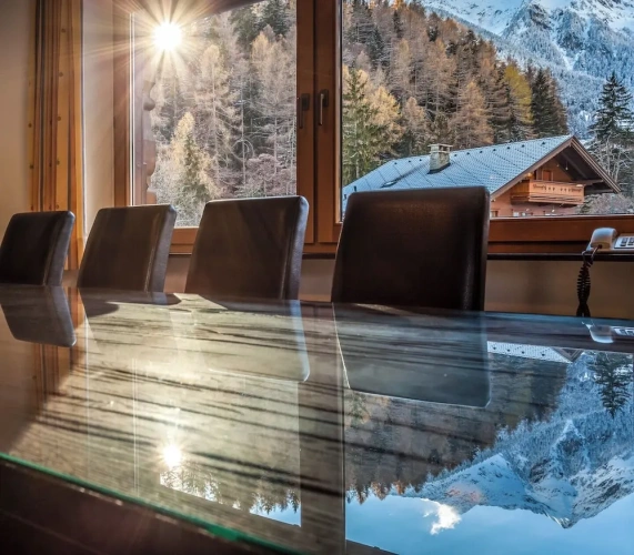 3 Bedrooms Classic Apartment with balcony and with mountain view