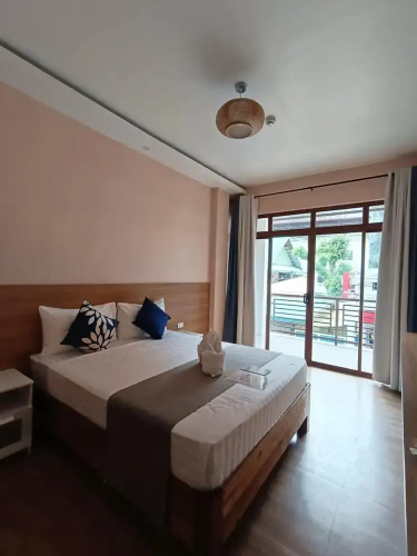 beehive elnido tourist inn