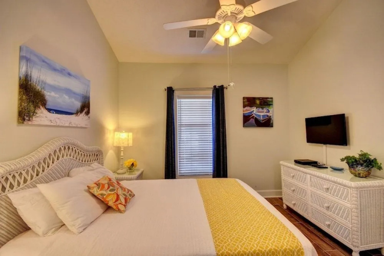 4846 Carnation Cir. Magnolia North 301 by RedAwning