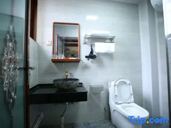 Qinyong Scenic Area Inn