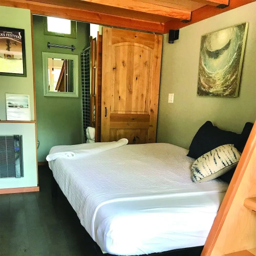Deluxe Quadruple room with park view