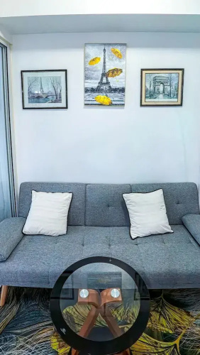Stunning 1-bed Apartment in Paranaque