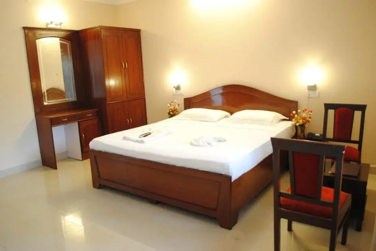 Plazaa Inn