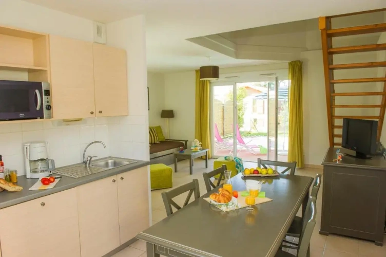 3 Bedrooms Villa
