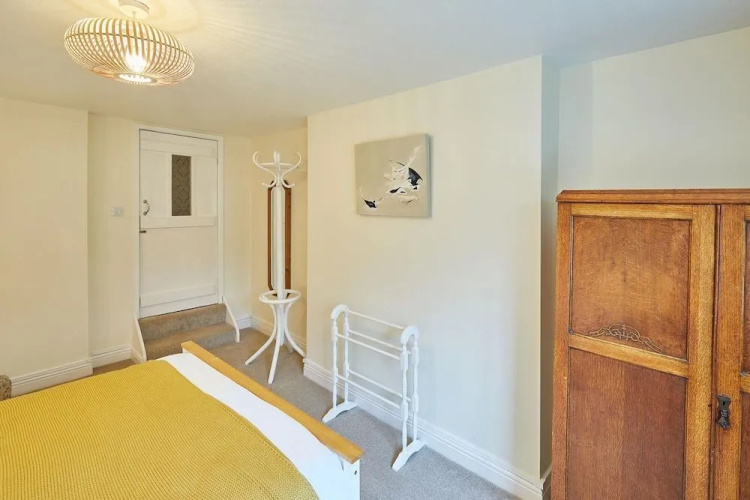 Host Stay The Garden Flat
