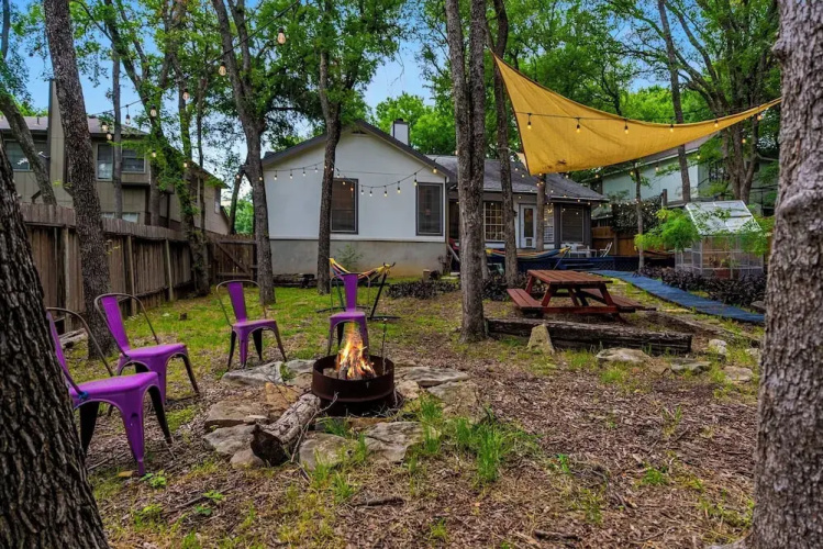 Warm Austin 3BR 2Bath Home Pet Friendly