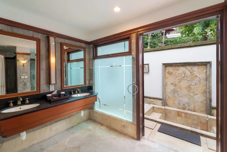 2 Bedrooms Villa with view