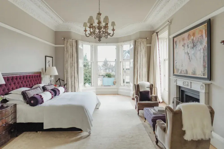 Private and Prestigious Luxury Home