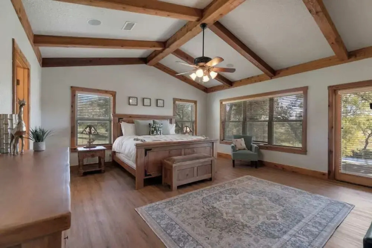 Ranch Retreat Creek View - Pool Table and Fire Pit