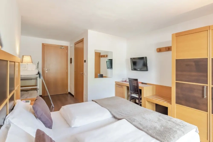 Standard Quadruple room with balcony