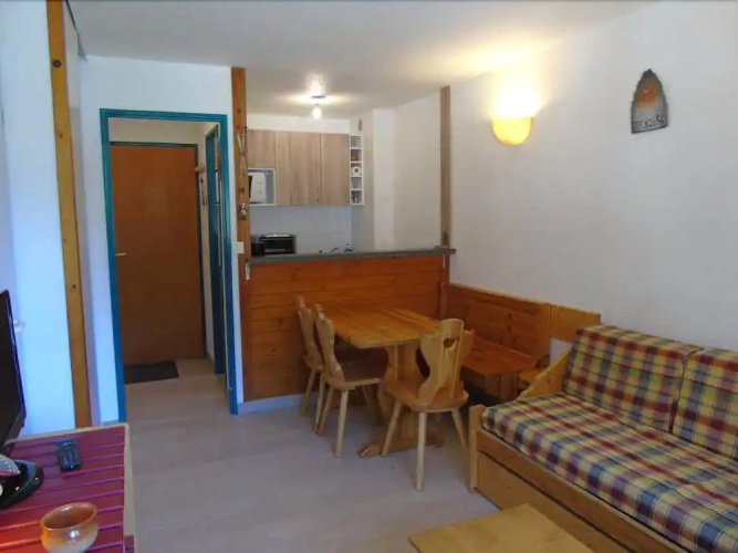 Lou Services Apartment THA16 LSI 001